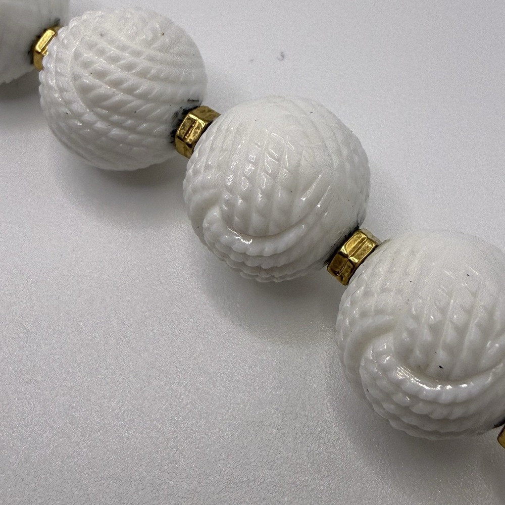 Monet Bracelet Gold Tone Accents White Textured Beads Estate Retro VTG - Picture 2 of 12